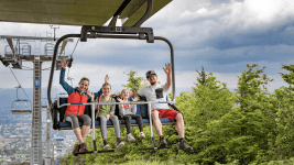 SkiJeštědRodina na lanovce ORLEN line Skalka